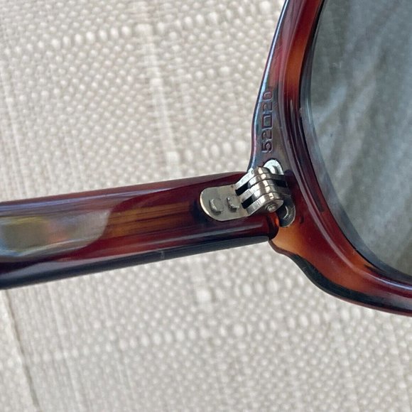 Vintage Universal Women Sunglasses Brown Eye Wear 51/2 UCD 2130 52[]20 main image 5